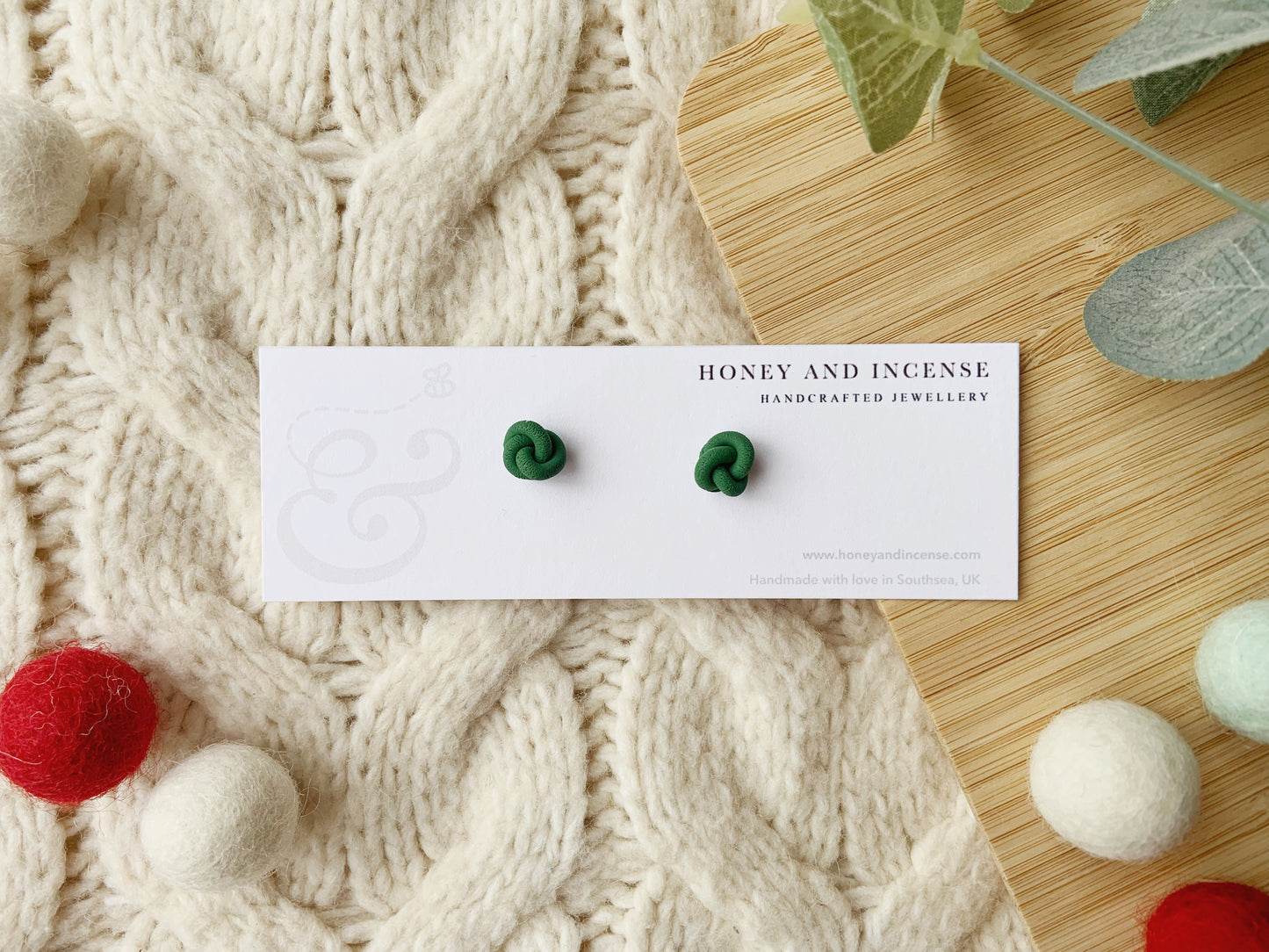 Knotted Studs