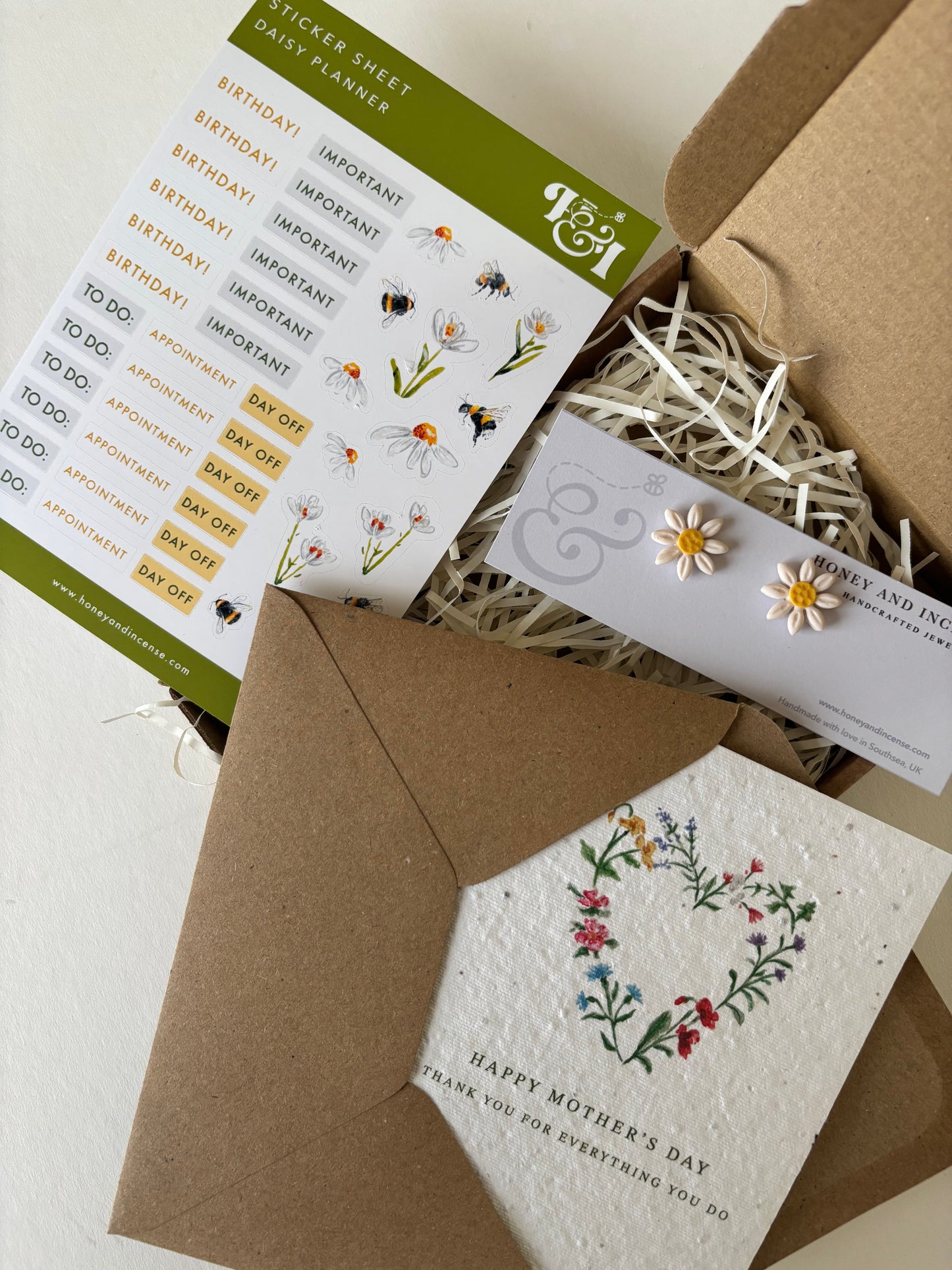 Daisy Mother’s Day Gift Box