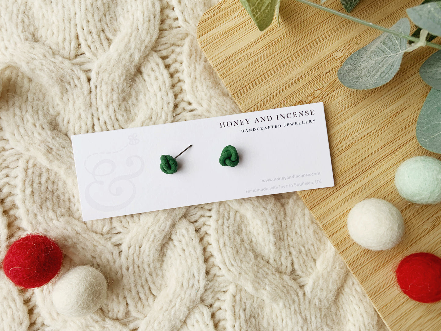 Knotted Studs